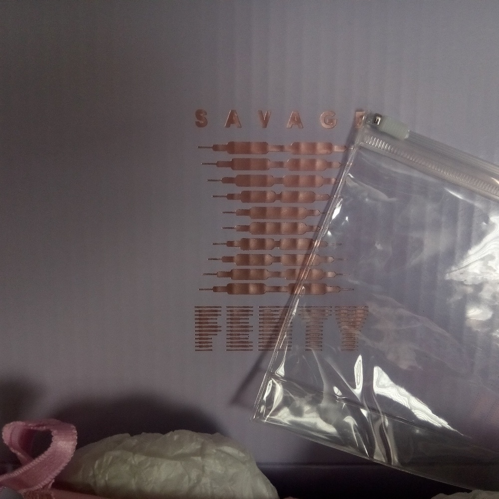 Fenty bras